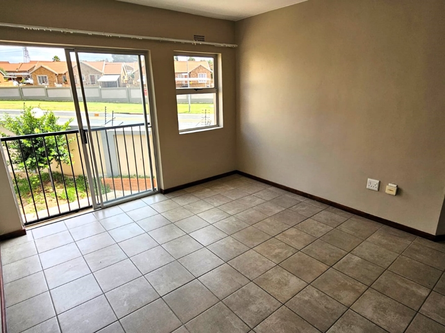 To Let 2 Bedroom Property for Rent in Kosmosdal Gauteng