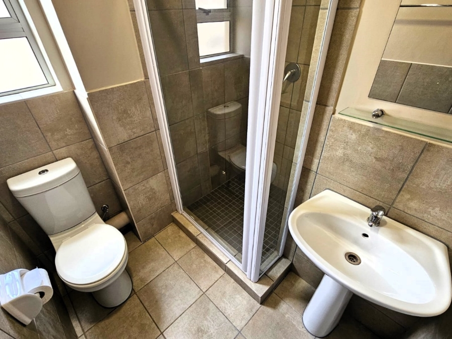 To Let 2 Bedroom Property for Rent in Kosmosdal Gauteng