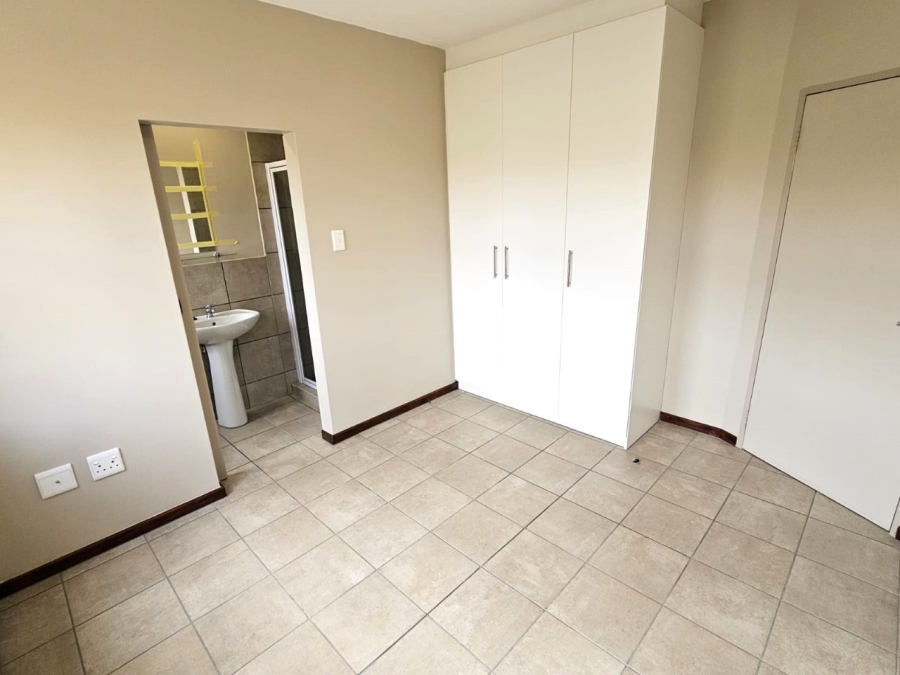To Let 2 Bedroom Property for Rent in Kosmosdal Gauteng