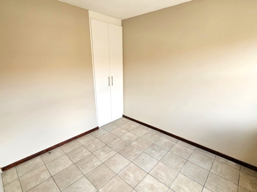 To Let 2 Bedroom Property for Rent in Kosmosdal Gauteng