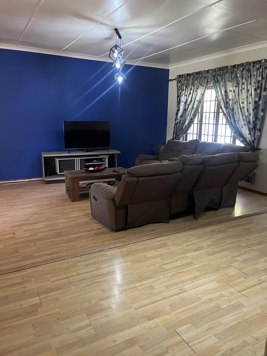 3 Bedroom Property for Sale in Selcourt Gauteng