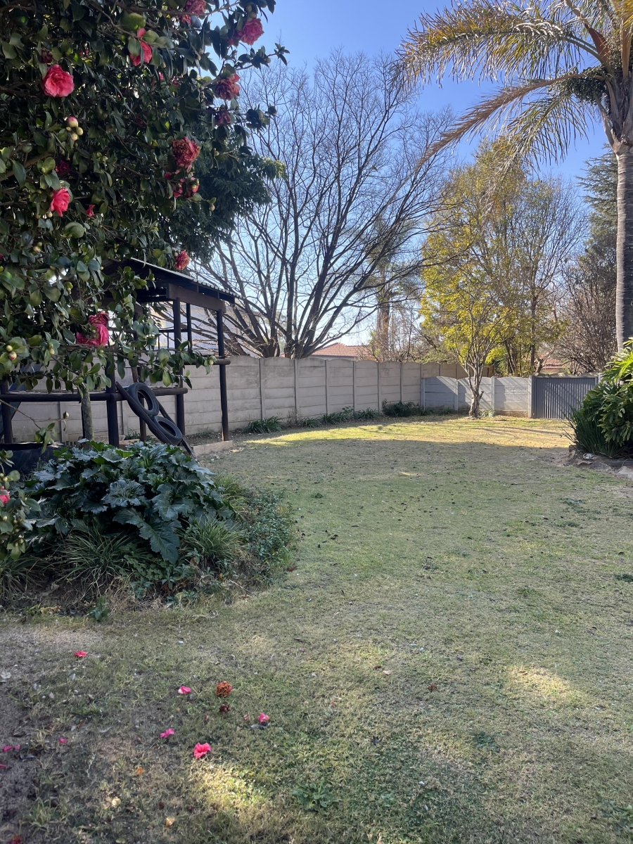 3 Bedroom Property for Sale in Selcourt Gauteng