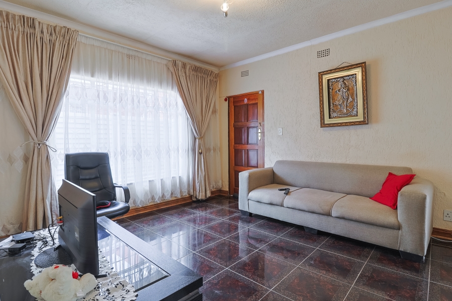 3 Bedroom Property for Sale in Lenasia South Gauteng