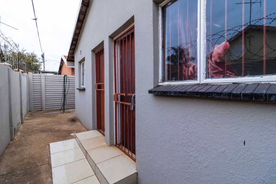3 Bedroom Property for Sale in Lenasia South Gauteng