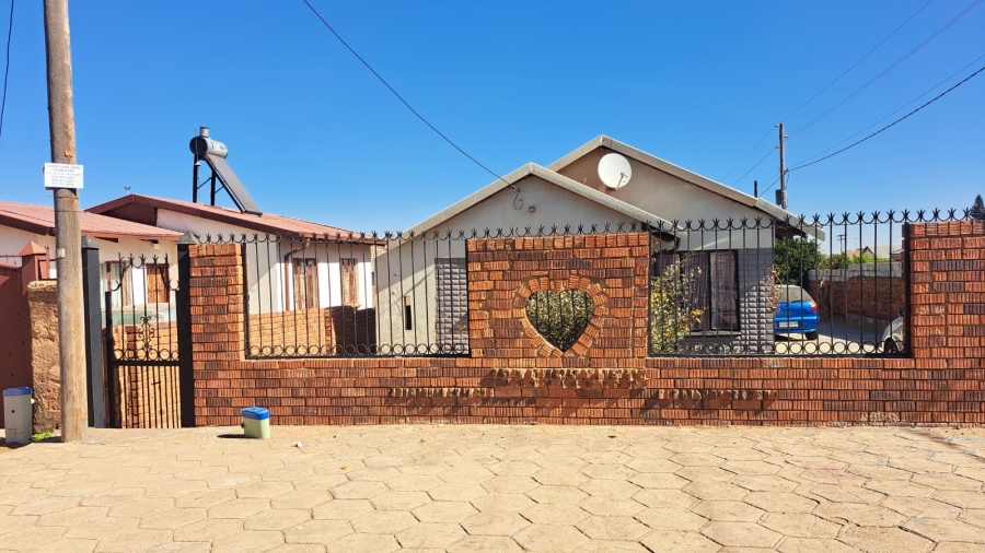 3 Bedroom Property for Sale in Soshanguve UU Gauteng