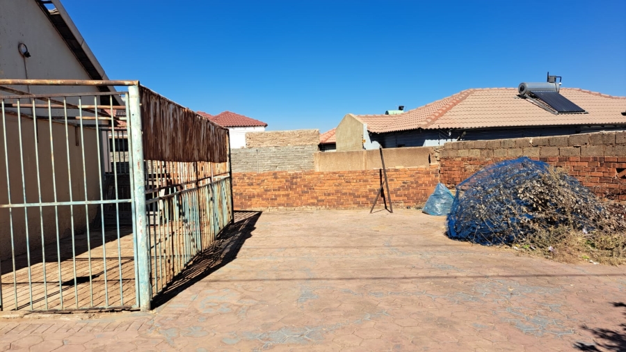 3 Bedroom Property for Sale in Soshanguve UU Gauteng