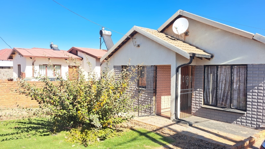 3 Bedroom Property for Sale in Soshanguve UU Gauteng