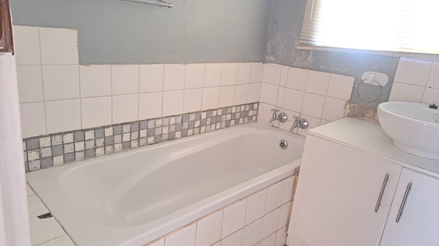 3 Bedroom Property for Sale in Soshanguve UU Gauteng