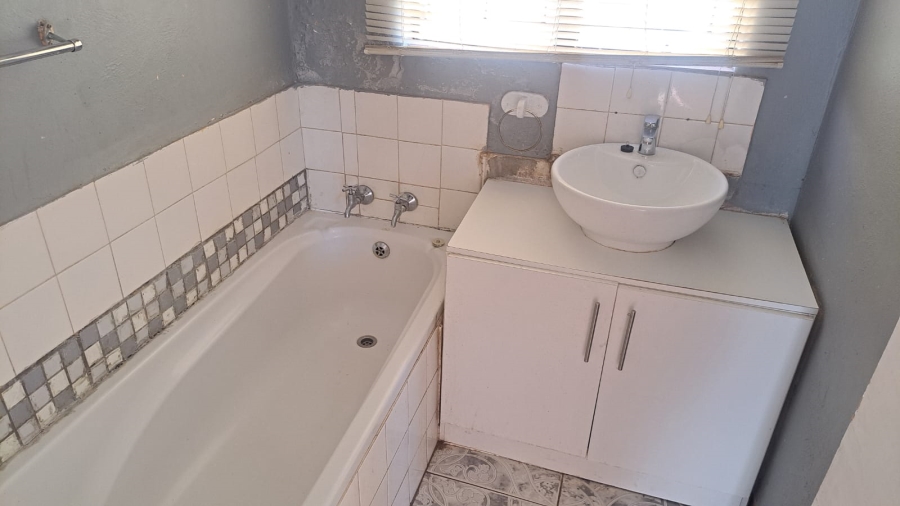 3 Bedroom Property for Sale in Soshanguve UU Gauteng