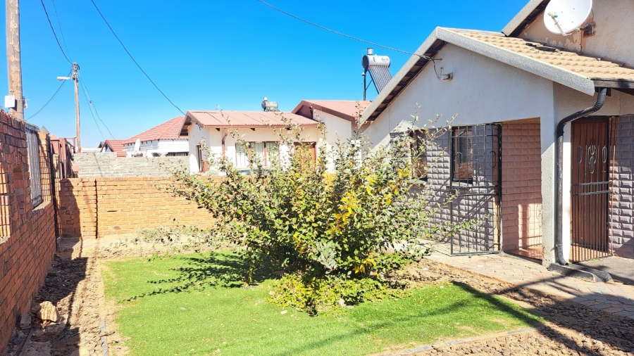 3 Bedroom Property for Sale in Soshanguve UU Gauteng