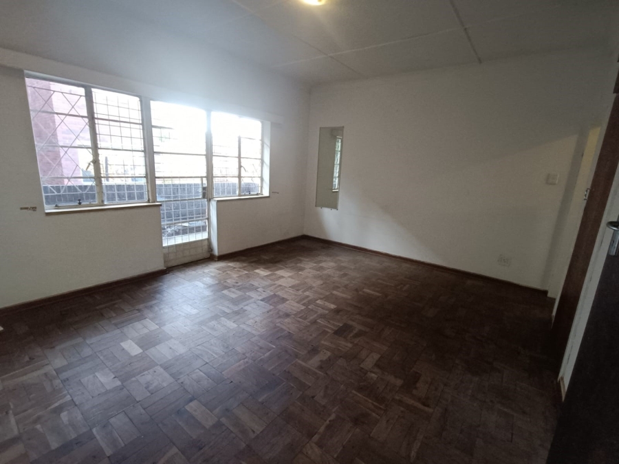 To Let 1 Bedroom Property for Rent in Emmarentia Gauteng