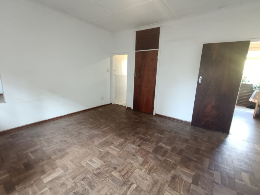 To Let 1 Bedroom Property for Rent in Emmarentia Gauteng