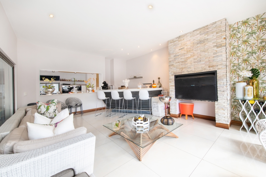 5 Bedroom Property for Sale in Savannah Hills Estate Gauteng