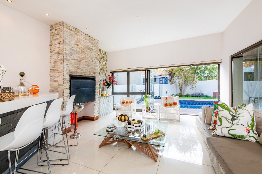 5 Bedroom Property for Sale in Savannah Hills Estate Gauteng