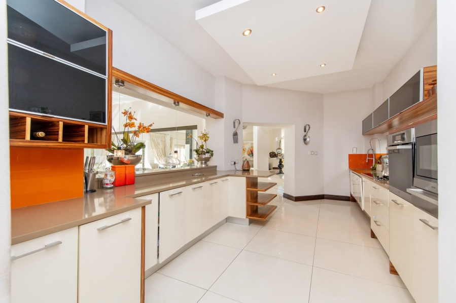 5 Bedroom Property for Sale in Savannah Hills Estate Gauteng
