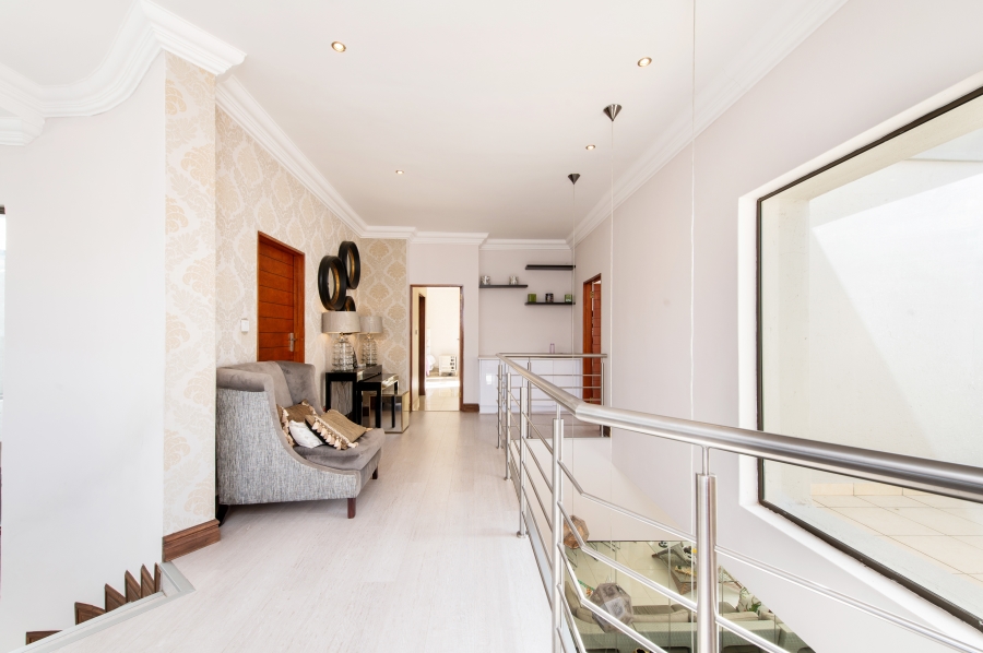 5 Bedroom Property for Sale in Savannah Hills Estate Gauteng