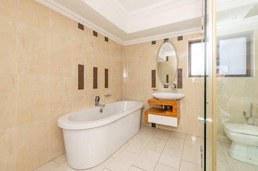 5 Bedroom Property for Sale in Savannah Hills Estate Gauteng
