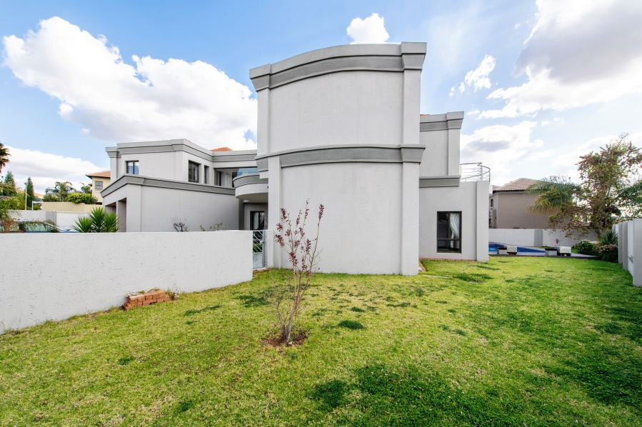 5 Bedroom Property for Sale in Savannah Hills Estate Gauteng