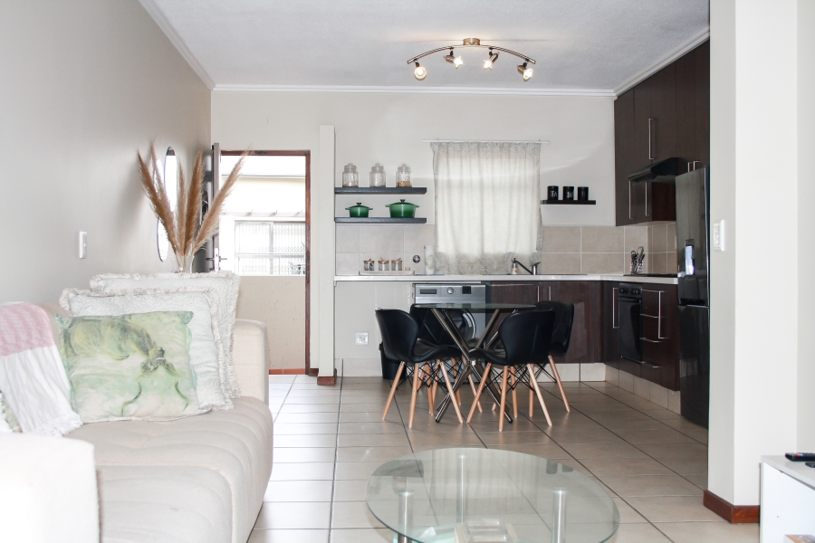 2 Bedroom Property for Sale in Lonehill Gauteng