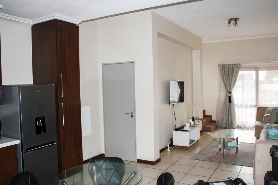 2 Bedroom Property for Sale in Lonehill Gauteng