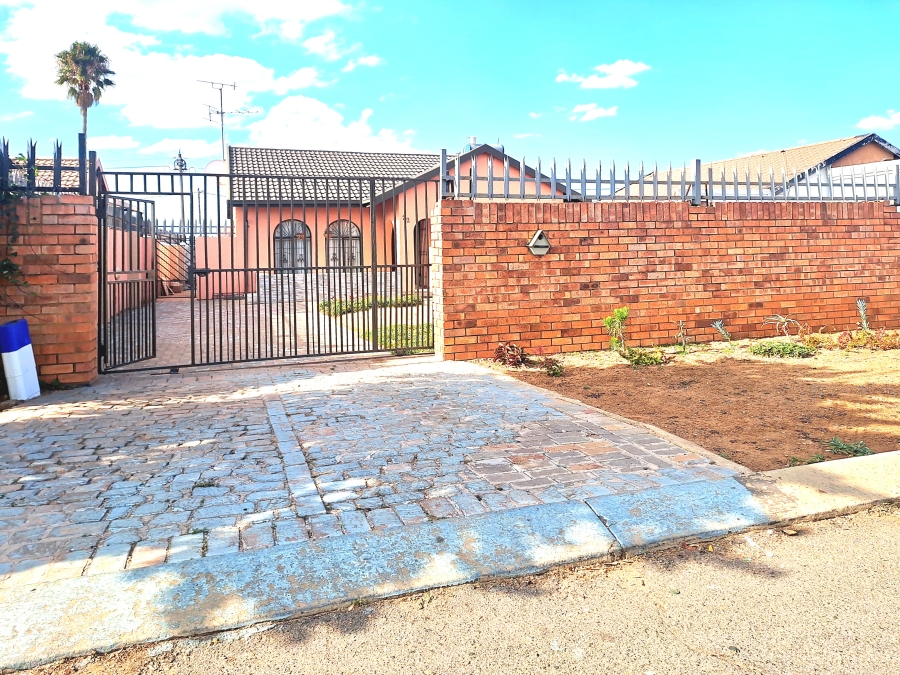 2 Bedroom Property for Sale in Ennerdale South Gauteng
