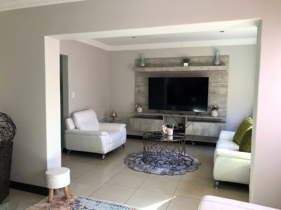 4 Bedroom Property for Sale in Risiville Gauteng