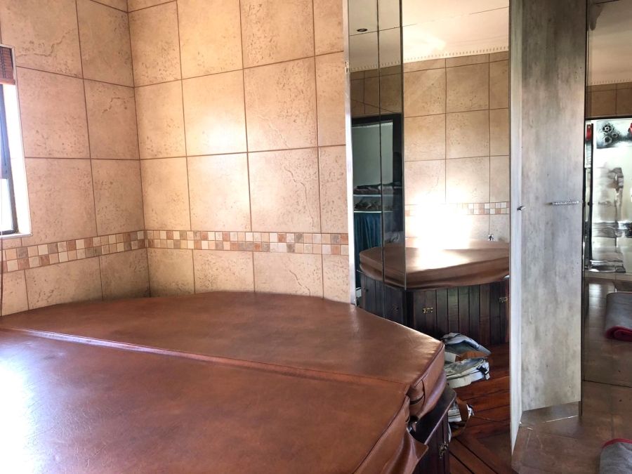 4 Bedroom Property for Sale in Risiville Gauteng