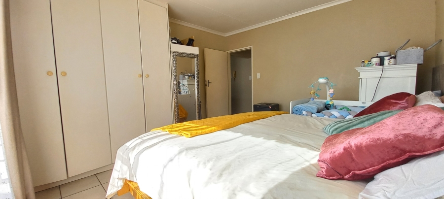 2 Bedroom Property for Sale in Willowbrook Gauteng