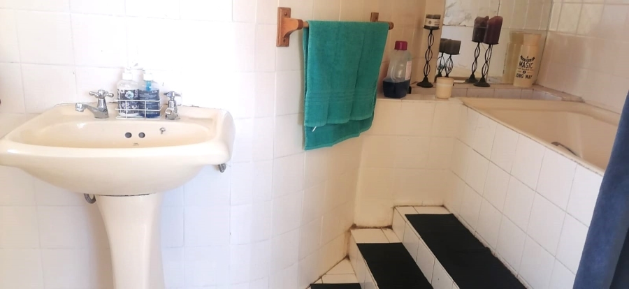 3 Bedroom Property for Sale in Rensburg Gauteng