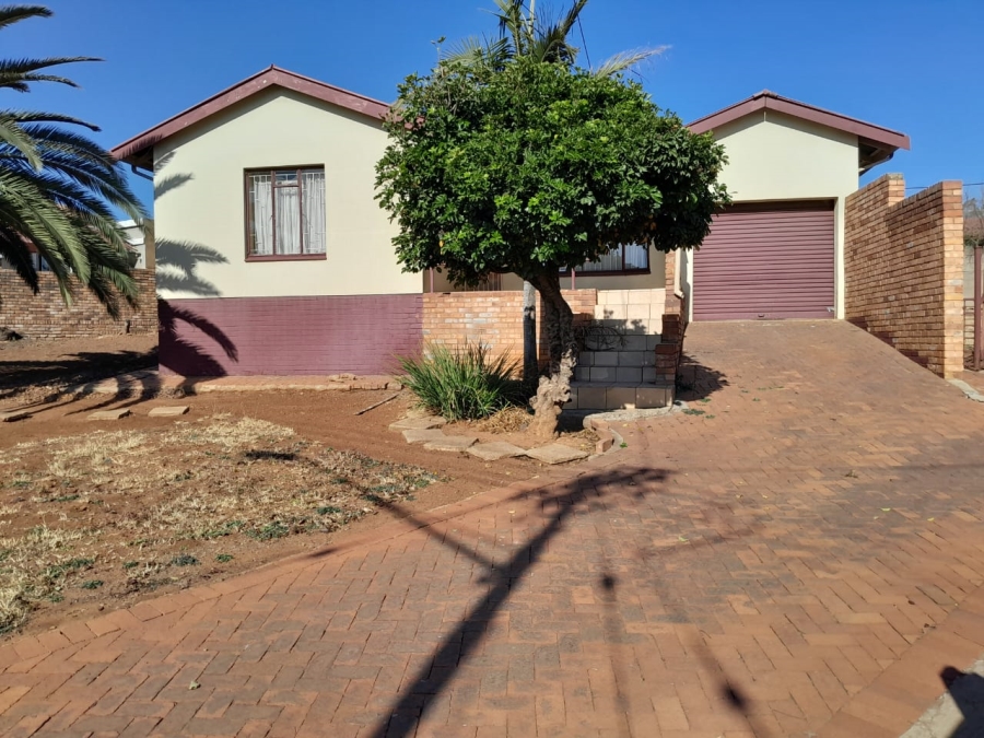 3 Bedroom Property for Sale in Kwaggasrand Gauteng