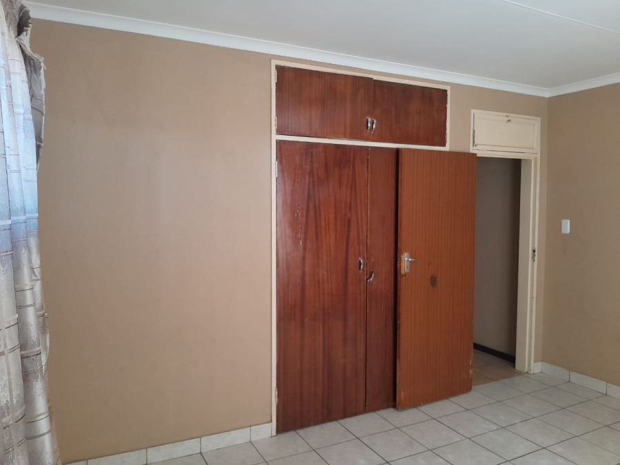 3 Bedroom Property for Sale in Kwaggasrand Gauteng