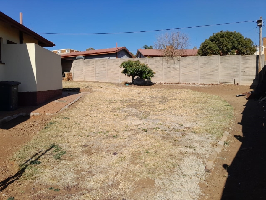 3 Bedroom Property for Sale in Kwaggasrand Gauteng