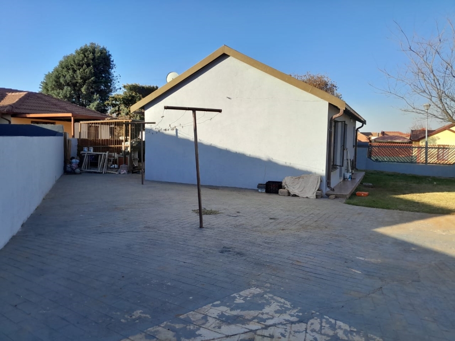3 Bedroom Property for Sale in Danville Gauteng