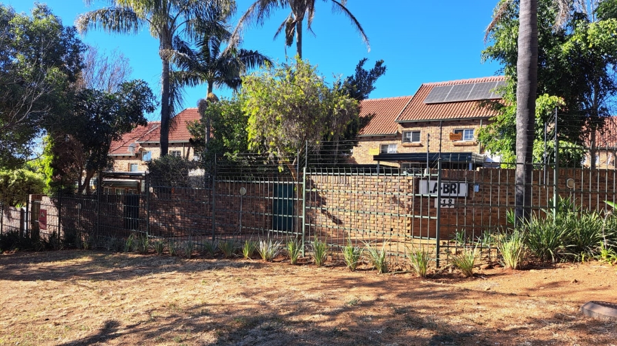 3 Bedroom Property for Sale in Garsfontein Gauteng