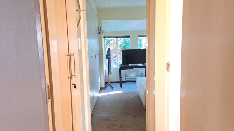 3 Bedroom Property for Sale in Garsfontein Gauteng