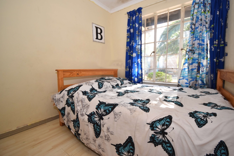 6 Bedroom Property for Sale in Bloubosrand Gauteng