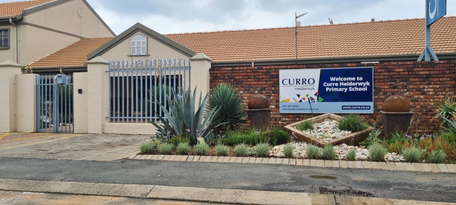 4 Bedroom Property for Sale in Helderwyk Gauteng