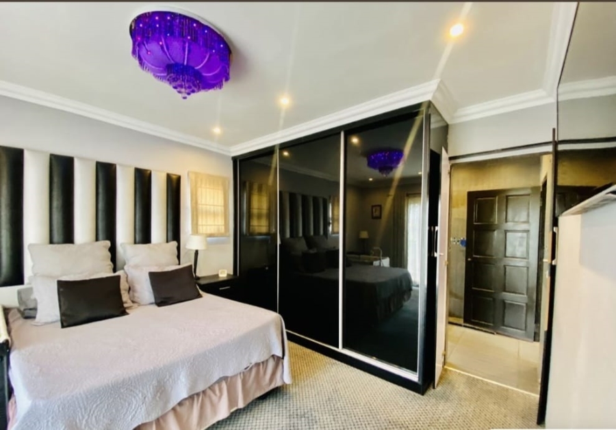4 Bedroom Property for Sale in Helderwyk Gauteng