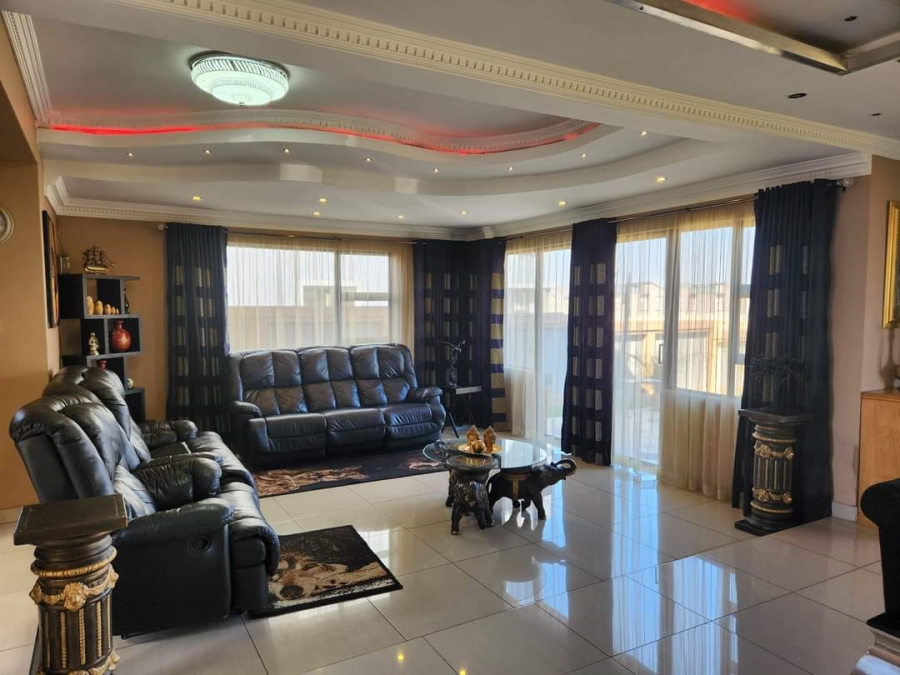4 Bedroom Property for Sale in Helderwyk Gauteng