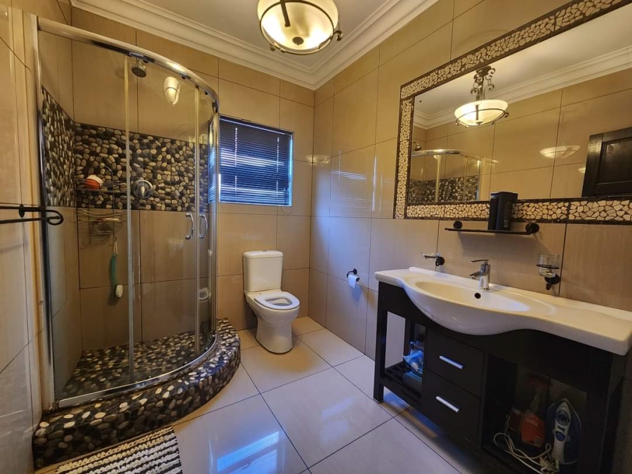 4 Bedroom Property for Sale in Helderwyk Gauteng
