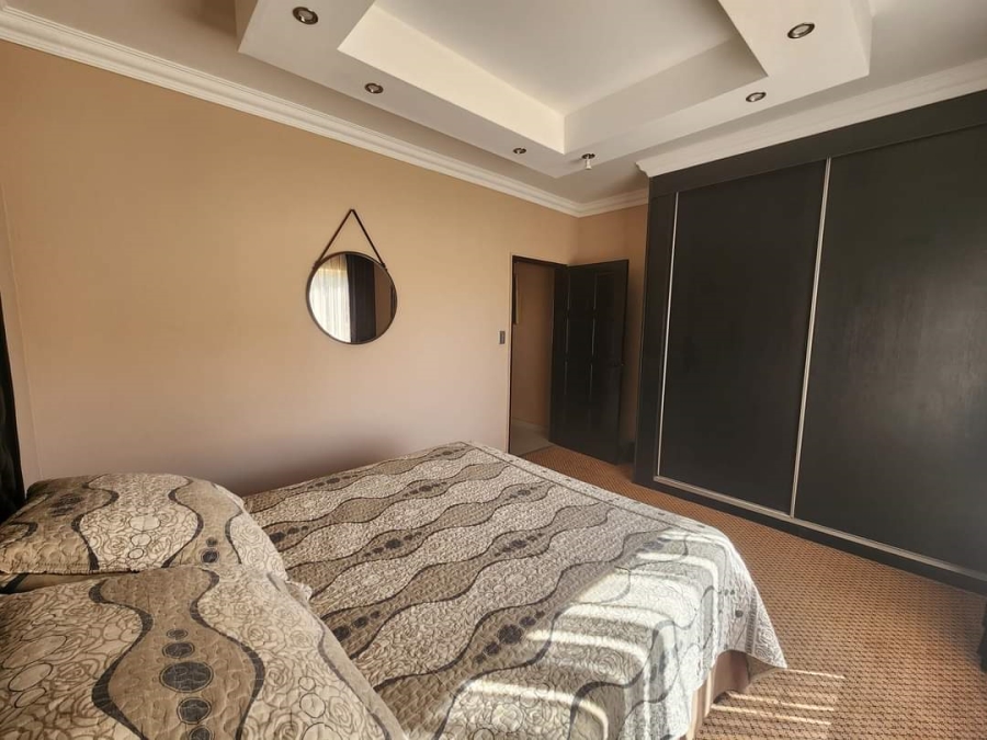 4 Bedroom Property for Sale in Helderwyk Gauteng