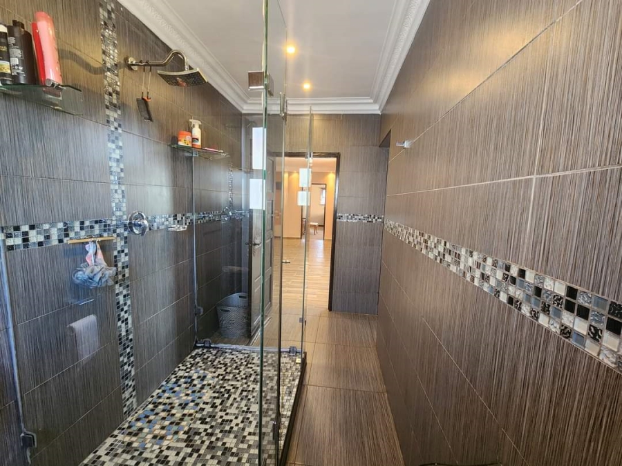 4 Bedroom Property for Sale in Helderwyk Gauteng