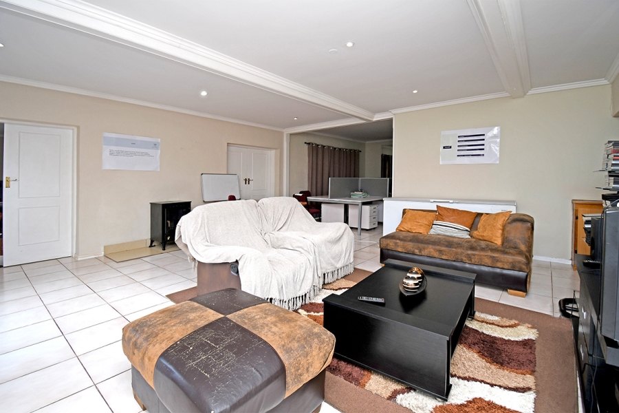 10 Bedroom Property for Sale in Bedfordview Gauteng