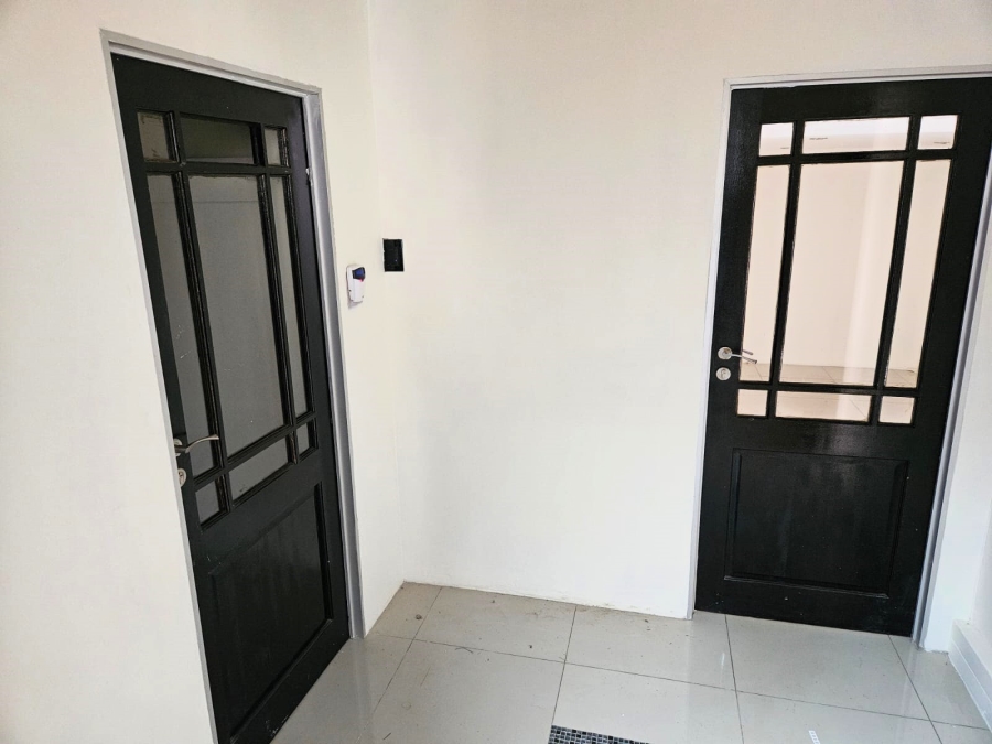 Commercial Property for Sale in Eldoraigne Gauteng