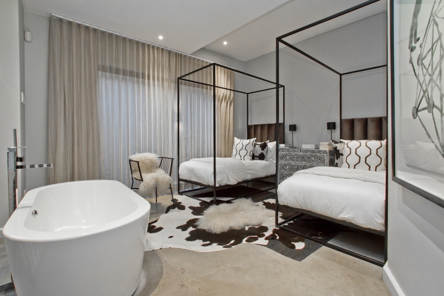 5 Bedroom Property for Sale in Atholl Gauteng