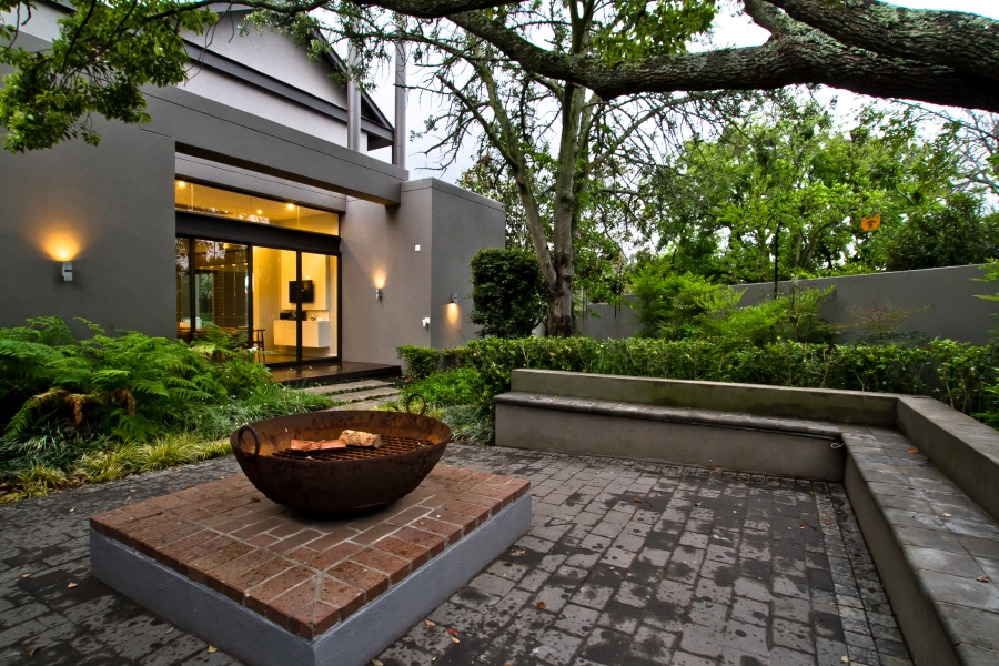5 Bedroom Property for Sale in Atholl Gauteng