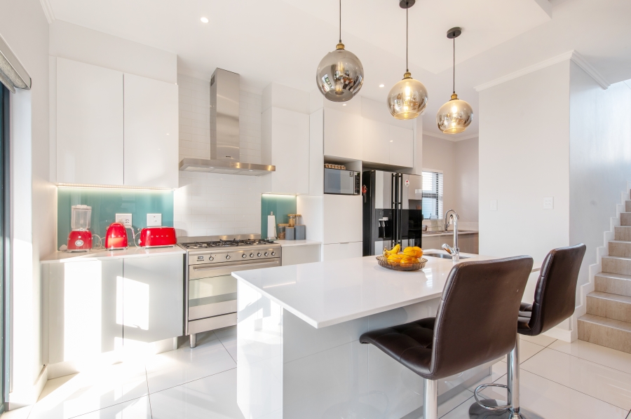 3 Bedroom Property for Sale in Lonehill Gauteng