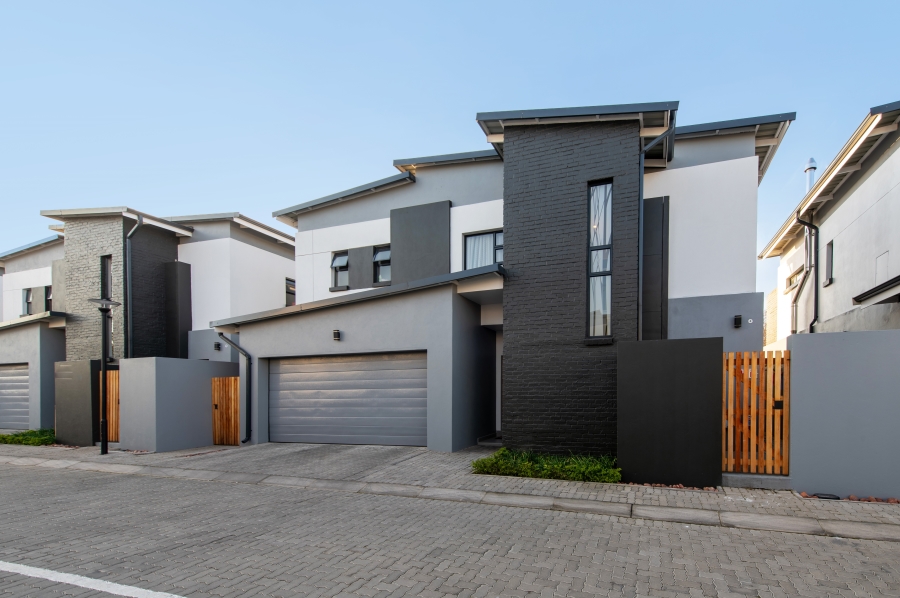 3 Bedroom Property for Sale in Lonehill Gauteng