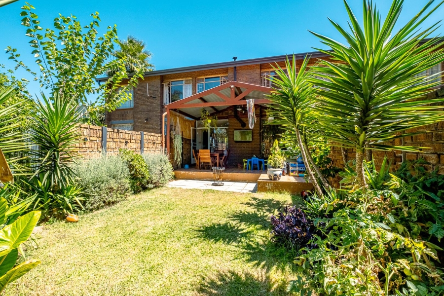 2 Bedroom Property for Sale in Wierda Park Gauteng