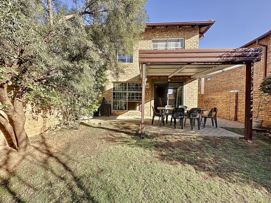 4 Bedroom Property for Sale in Hazeldean Gauteng